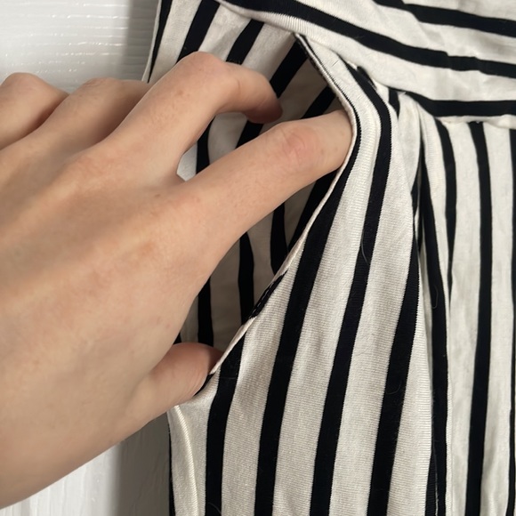 BNWT strapless jumpsuit Size L - Picture 2 of 4